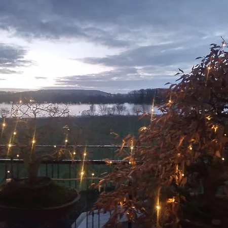 Alte Rheinblick アパート *